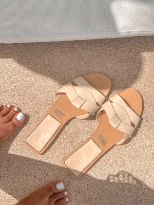 ZARA BASIC BEACH FLAT